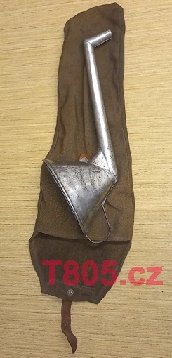 Nálevka na olej s obalem