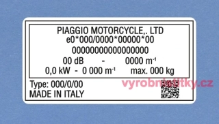 Výrobní štítek PIAGGIO MOTORCYCLE,. LTD + QR kód